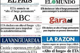 Titulares de prensa.