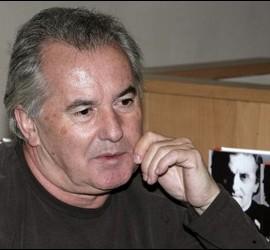 El cantante Víctor Manuel.