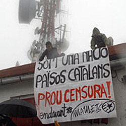 Nacionalistas left