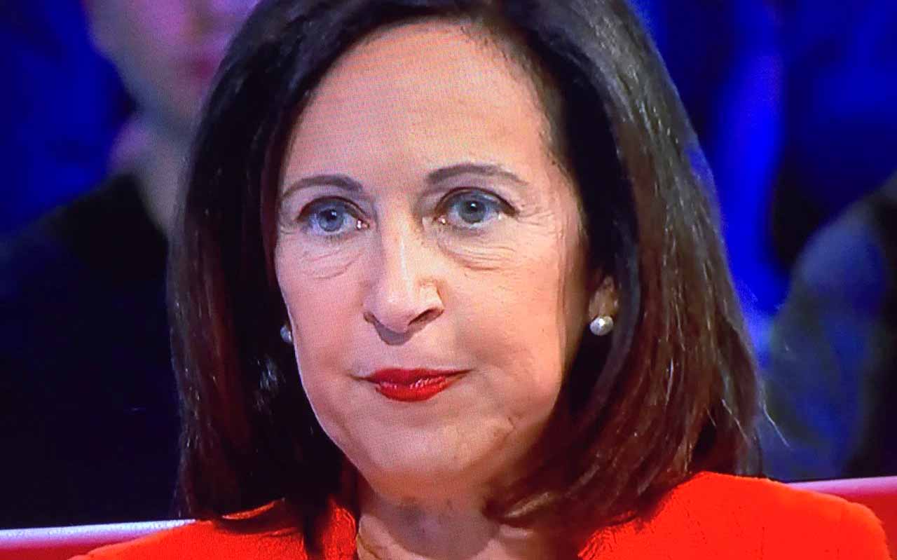 Mentir está muy feo Sra. ministra de Defensa