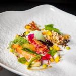 El joven chef &Aacute;xel Smyth vuelve a su Santiago de Compostela natal para dirigir las cocinas de Auga e Sal