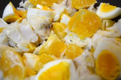 El salmorejo de naranja iznaje&ntilde;o o remoj&oacute;n, un plato fr&iacute;o de invierno que se toma con tenedor
