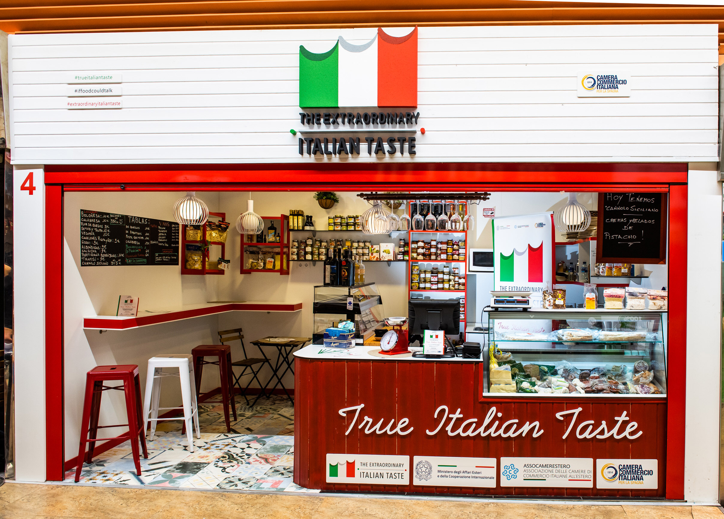 Vuelve hasta el 30 de septiembre el Pop Up de True Italian Taste, la tienda efímera de productos auténticos italianos en el Mercado de Chamberí