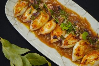 La Rita, un restaurante de cocina mediterr&aacute;nea con gui&ntilde;os internacionales donde descubrir el lado m&aacute;s canalla de Rita Hayworth