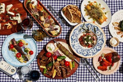 Milos, cocina griega contempor&aacute;nea con toque de brasas