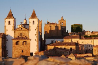 Torta del Casar presenta cinco rutas para descubrir el patrimonio y la gastronom&iacute;a de C&aacute;ceres en primavera