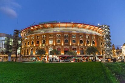 Arenas de Barcelona re&uacute;ne gastronom&iacute;a, ocio y experiencias para quienes pasan el verano en la ciudad
