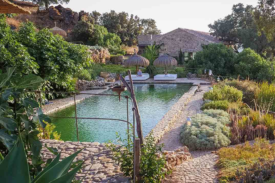 La Donaira piscina