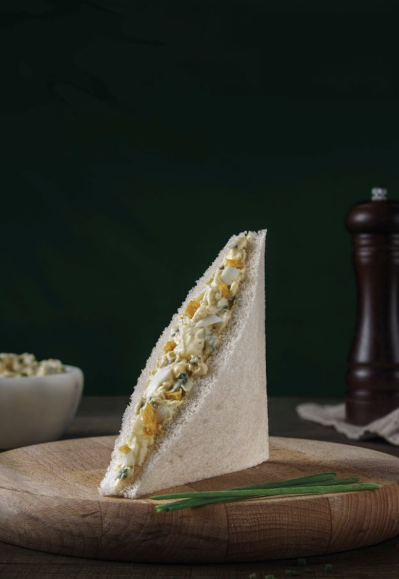 Rodilla egg sandwich