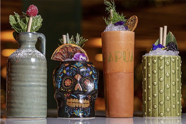 Papua Colon cocteles