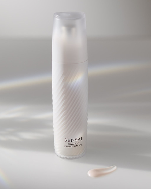 Sensai essence dail