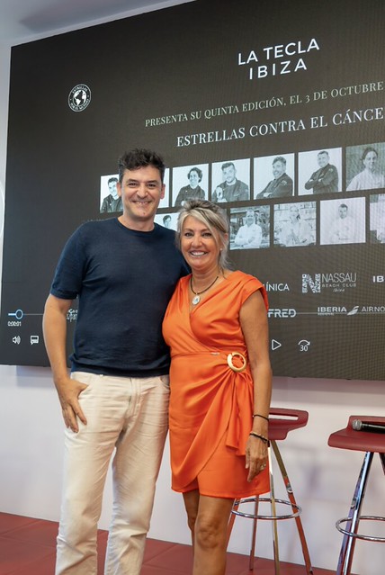 Estrellas contra el cancer Nuria Moreno, y Oscar Molina