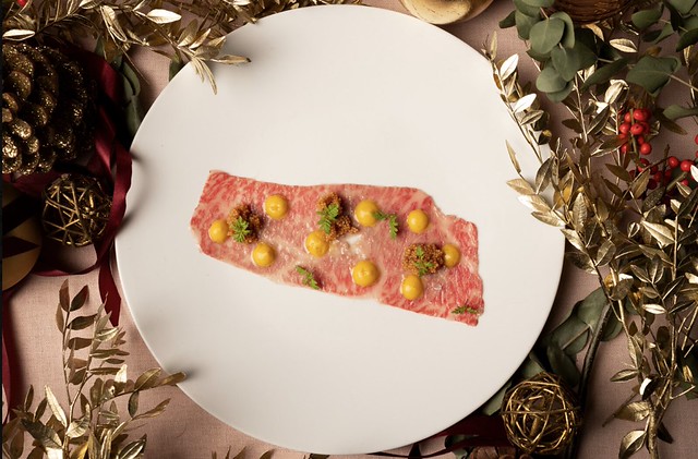 Intercontinental Kobe y shiso, carpaccio de Wagyu A5