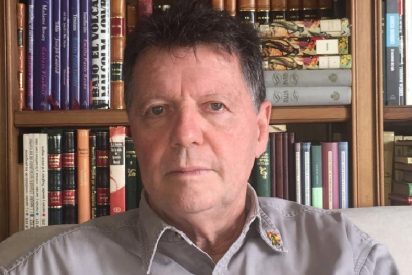 Alfonso Rojo: "Tenemos la mala suerte de tener un Gobierno no solo de gafes sino tambi&eacute;n de tontos"