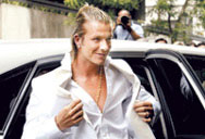 Armani asegura que Beckham se va a Los &Aacute;ngeles porque quiere ser actor