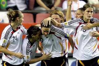 Alemania revalida ante Brasil el Mundial de f&uacute;tbol femenino
