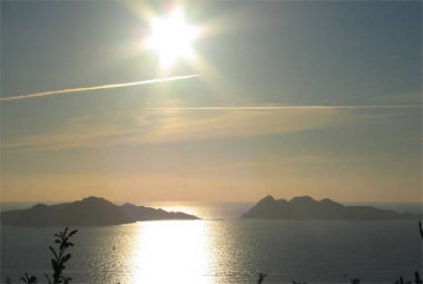 Vista de las Islas Cíes y Oms. 