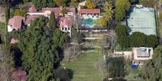 Mel Gibson se suma a la venta de mansiones