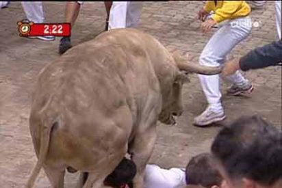 5&ordm; encierro: mucha emoci&oacute;n con un herido por asta de toro