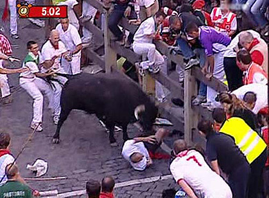 6&ordm; encierro: Carrera larga, muy peligrosa con toros descolgados