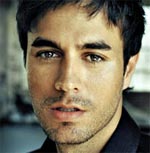 Enrique Iglesias y su pene `extra peque&ntilde;o&acute; de un mill&oacute;n de d&oacute;lares