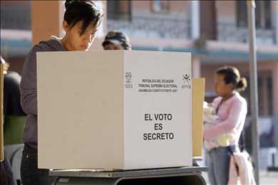 Polic&iacute;a detiene a 1.112 personas por infringir la "Ley Seca" en Ecuador