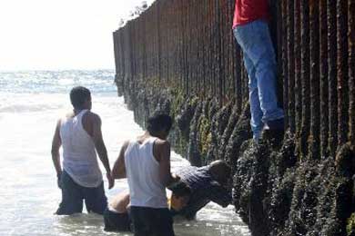 El 2007 dej&oacute; a la inmigrantes ilegales en el desamparo en EE.UU