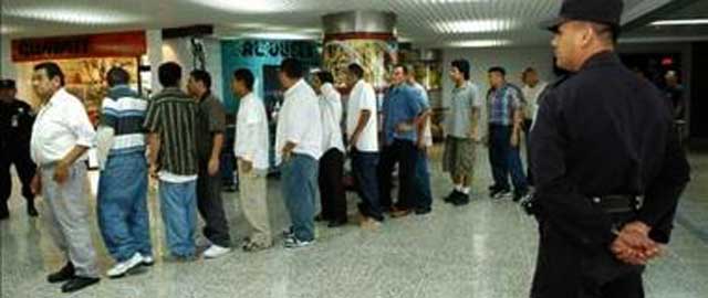 Uni&oacute;n Europea aprueba su controvertido Pacto de Inmigraci&oacute;n