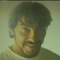 En libertad con cargos, el padre que trat&oacute; de vender a sus dos hijas