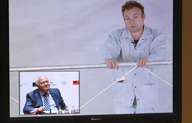 Moratinos traslada a Suiza la explicaci&oacute;n sobre el esc&aacute;ndalo de la c&uacute;pula de Barcel&oacute;