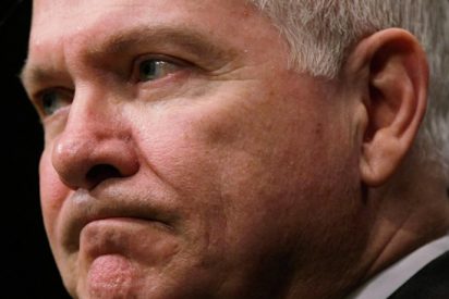 Obama rescata para su equipo al Secretario de Defensa de Bush