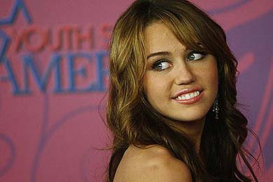 Hanna Montana cumple 16 a&ntilde;os consagrada como &iacute;dolo juvenil