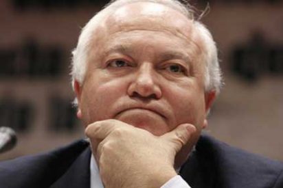 El PP pide la cabeza de Moratinos tras el despilfarro de Barcel&oacute;