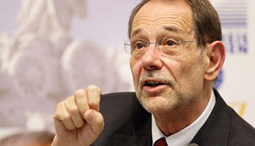 Solana exige a Rusia que deje entrar a la UE en sus inversiones