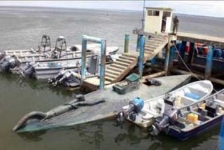 Hallan un submarino con capacidad para ocho toneladas de coca&iacute;na en Colombia
