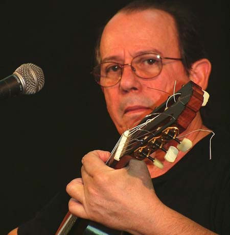 Silvio Rodr&iacute;guez pidi&oacute; el fin de la opresi&oacute;n a cubanos