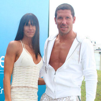 La mujer-modelo de Simeone le abandona