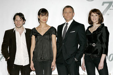 James Bond se muda a Chile