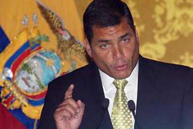 Correa anuncia expulsi&oacute;n del embajador de Colombia tras ataque