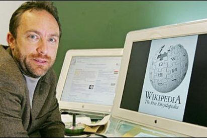 El fundador de la Wikipedia, acusado de usar las donaciones para sus gastos