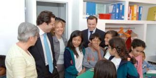 Fern&aacute;ndez-Lasquetty visit&oacute; centro educativo Jara que Gobierno regional financia