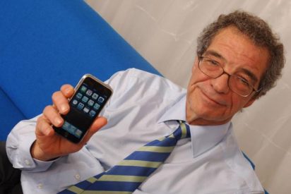 &iquest;A qu&eacute; espera C&eacute;sar Alierta para comercializar el iPhone en Espa&ntilde;a? A que Apple entregue a Telef&oacute;nica la versi&oacute;n 3G