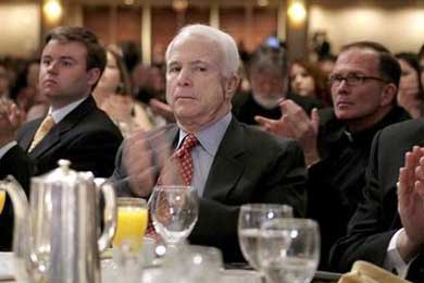 McCain dice que s&oacute;lo dialogar&aacute; con Cuba si hay elecciones libres