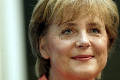 Merkel: "Ch&aacute;vez no dice m&aacute;s que tonter&iacute;as; deber&iacute;a seguir el consejo que le dio el Rey de Espa&ntilde;a"