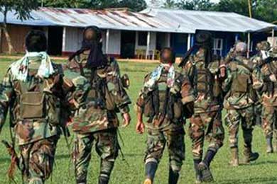 Paramilitares colombianos tocaban gaitas y tambores mientras degollaban campesinos