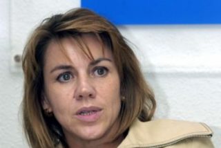 De Cospedal acusa a Zapatero de hablar de aborto o de asistencia al suicidio para tapar la crisis