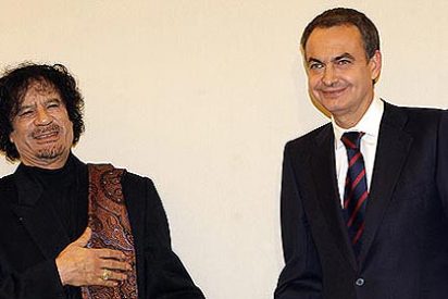 Nueva York ordena a Gadafi levantar su jaima