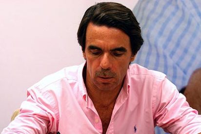 Aznar: "No se puede salir de la crisis incidiendo en las mismas causas que nos han llevado a ella"