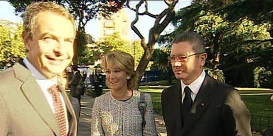 Cobo cree que es "de v&oacute;mito" lo que cercanos a Aguirre hacen con Rato