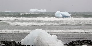 Una flota de cien icebergs amenaza la navegaci&oacute;n en los mares de Nueva Zelanda